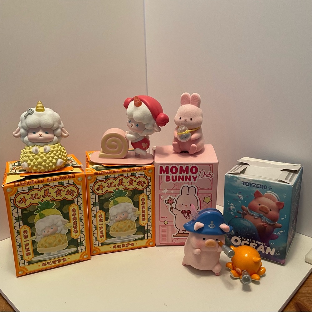 Blindbox Toys Lot Of 4‎